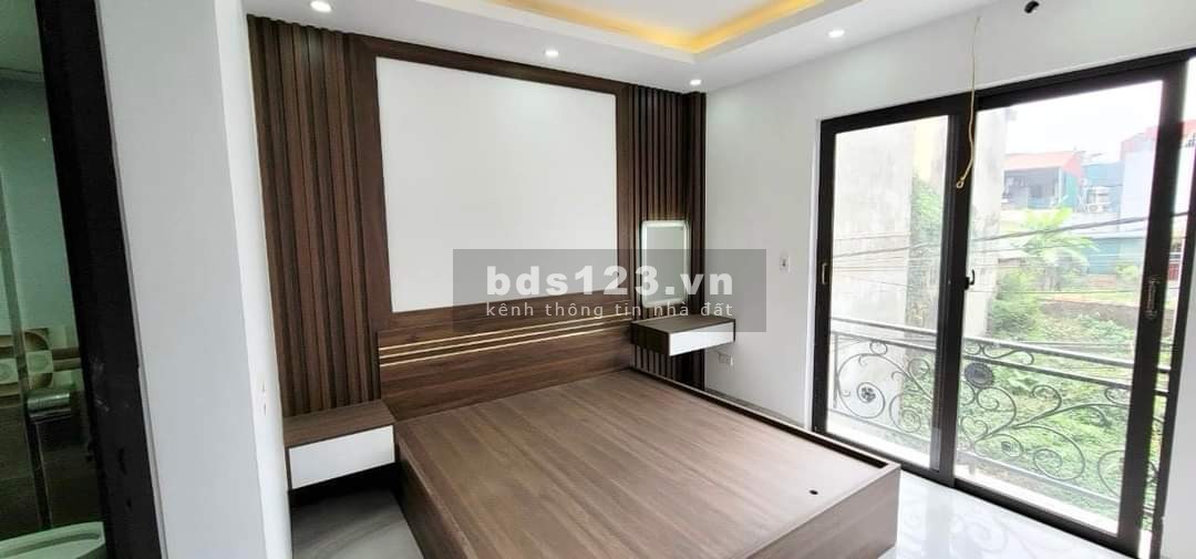 Lô góc Đông La nhà 30m2, oto đỗ cửa, đầy đủ công năng, dọn về ở ngay