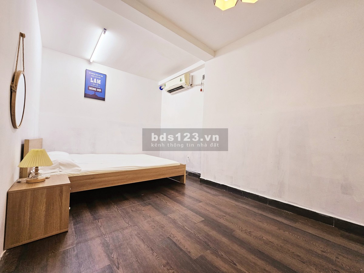 Cho thuê căn 1ph ngủ + Khách, tách bếpngay Chu Văn An