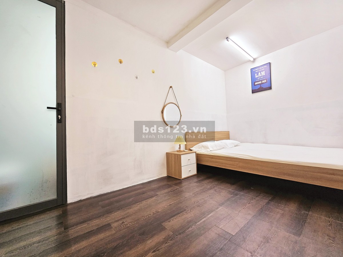 Cho thuê căn 1ph ngủ + Khách, tách bếpngay Chu Văn An
