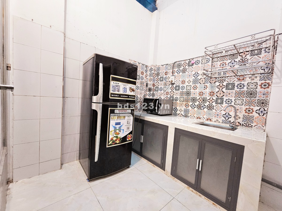 Cho thuê căn 1ph ngủ + Khách, tách bếpngay Chu Văn An