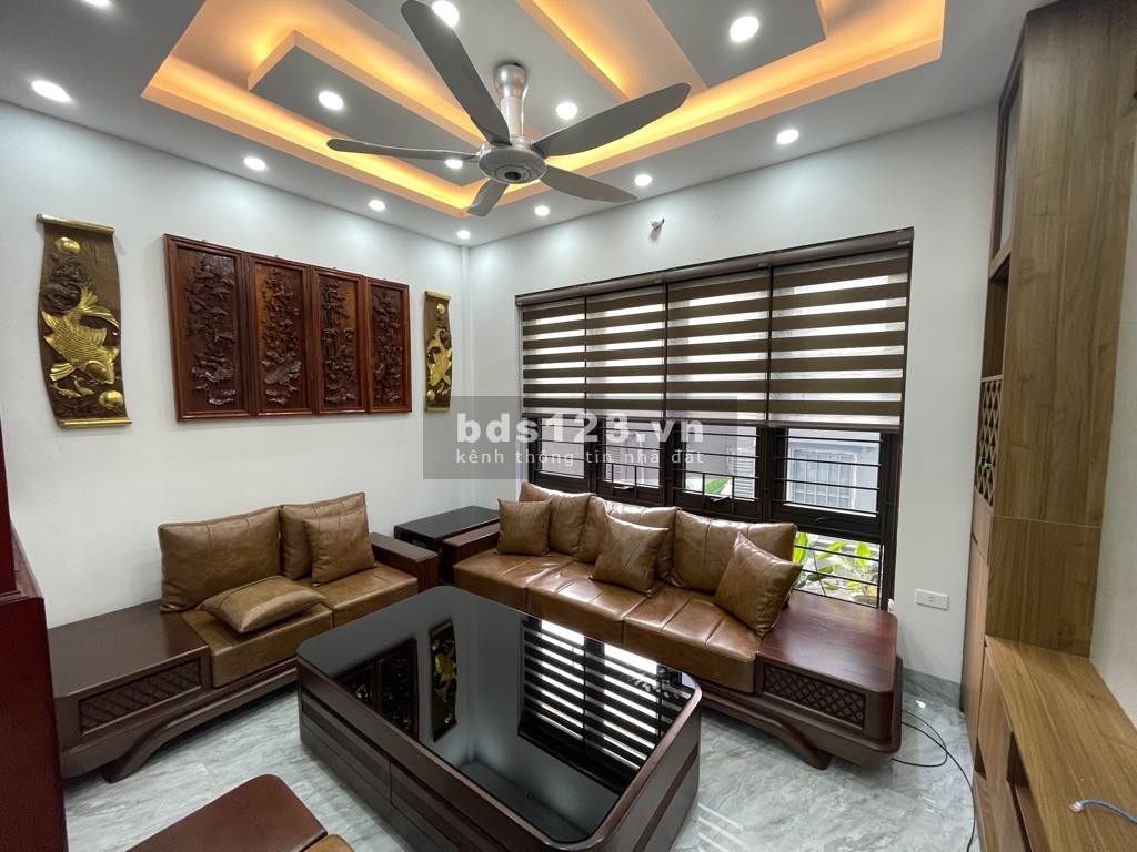 Chỉ nhỉnh 9 tỷ - Hồ Tùng Mậu - Siêu phẩm nhà đẹp gara ô tô - 10M mặt phố - Thang máy chờ