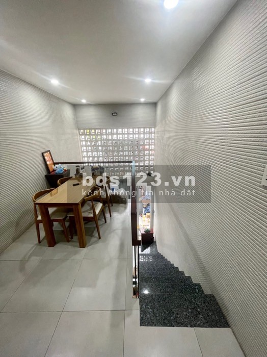 Bán nhà quận 1 - Nguyễn Văn Cừ - 3.2X11M - 5 tầng - Gía nhỉnh 7x tỷ