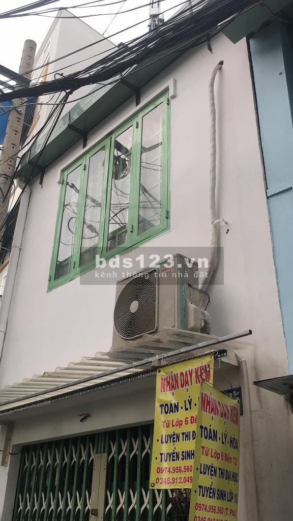 Bán nhà hai mặt tiền hẻm ô tô tránh nhau - Vị trí kinh doanh - 40M2. Nhỉnh 4 tỷ