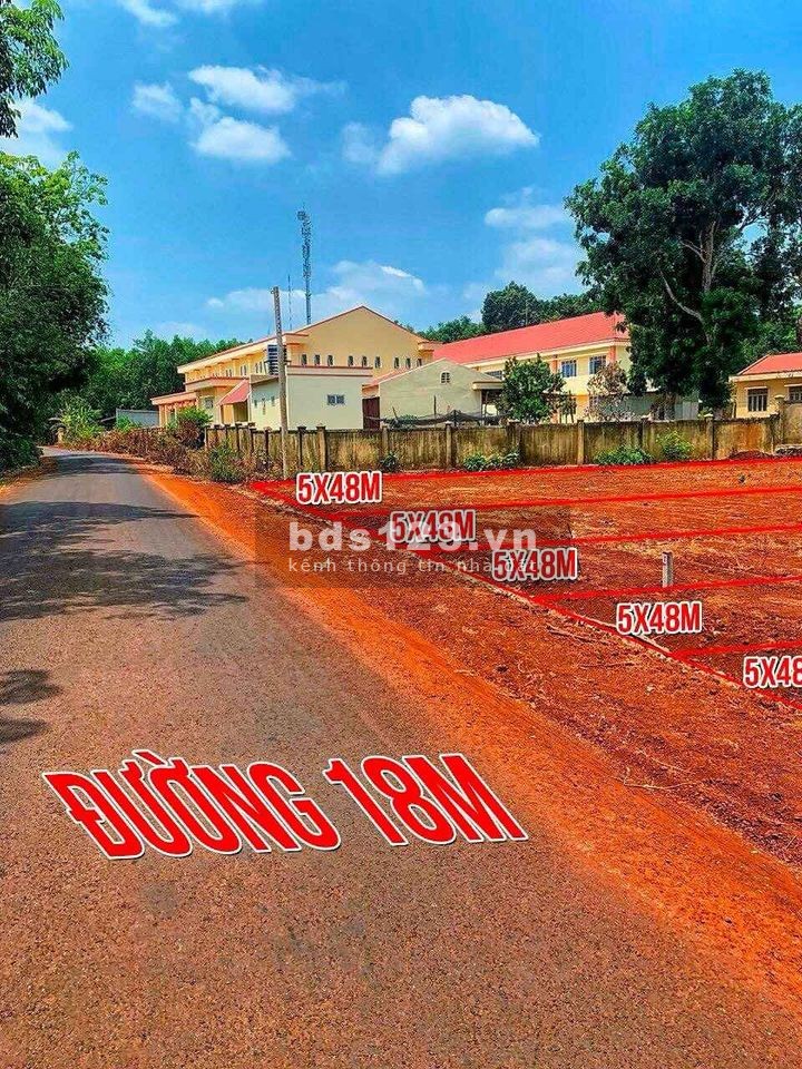 Tôi cần bán gấp 200m2 có thổ cư. Trung tâm thị xã Bình Long