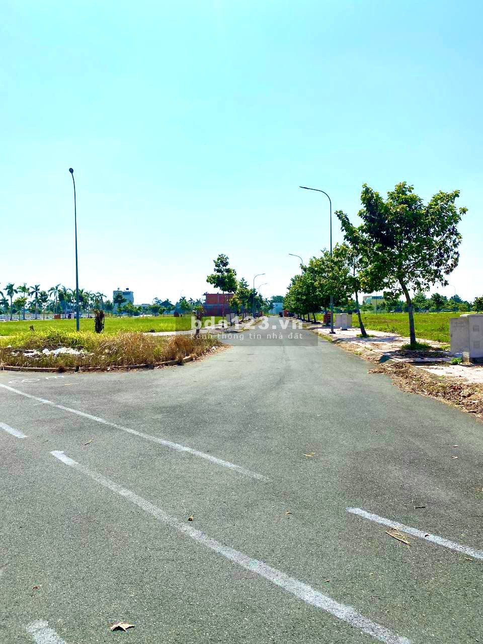 Bán đất Chú Đạt Gần Trung Tâm Hành Chính Mới tại Thị Trấn Thủ Thừa 100m2