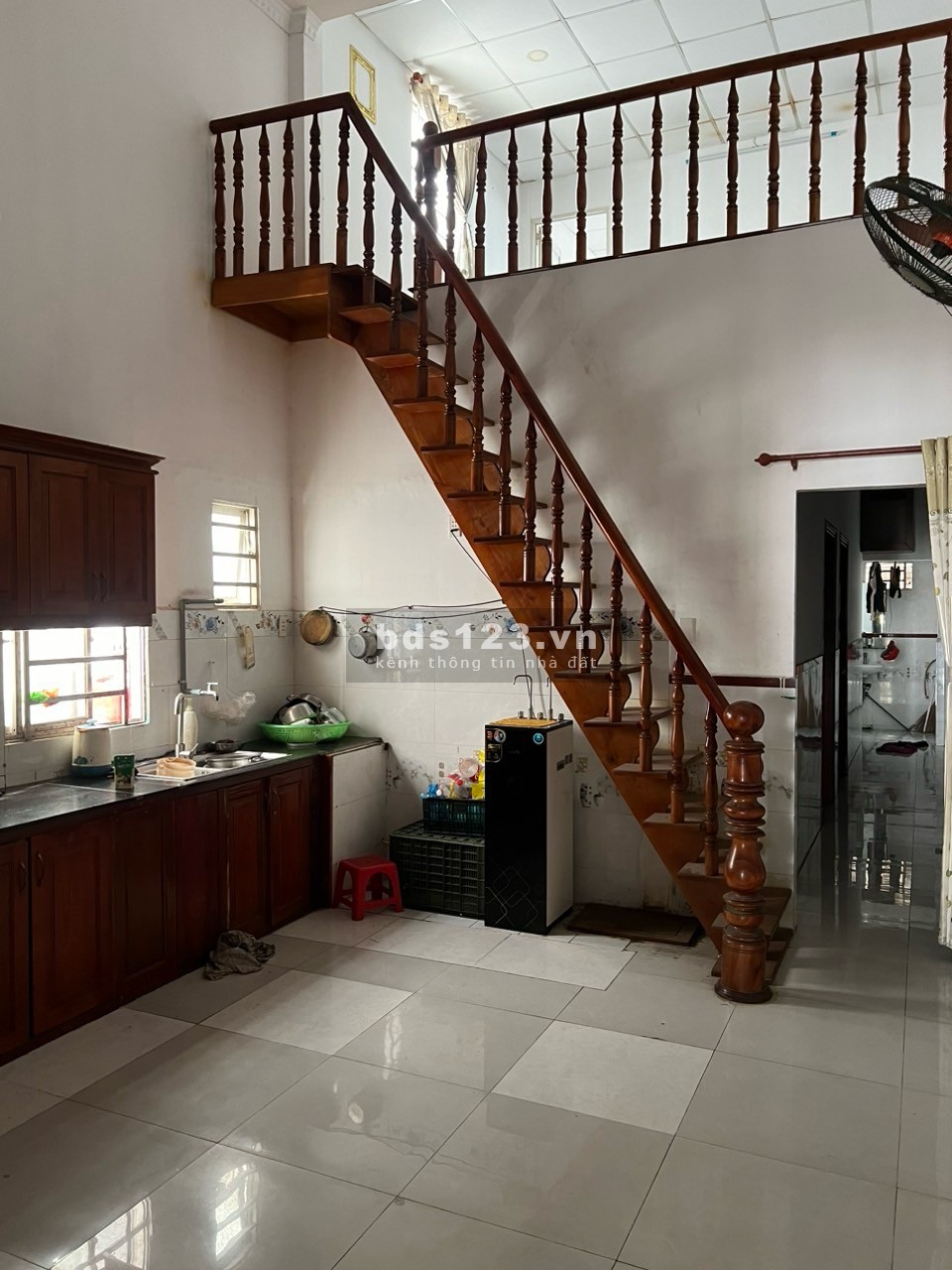 Bán nhà mặt tiền ngay chợ Trịnh Thị Đôi, quận 12