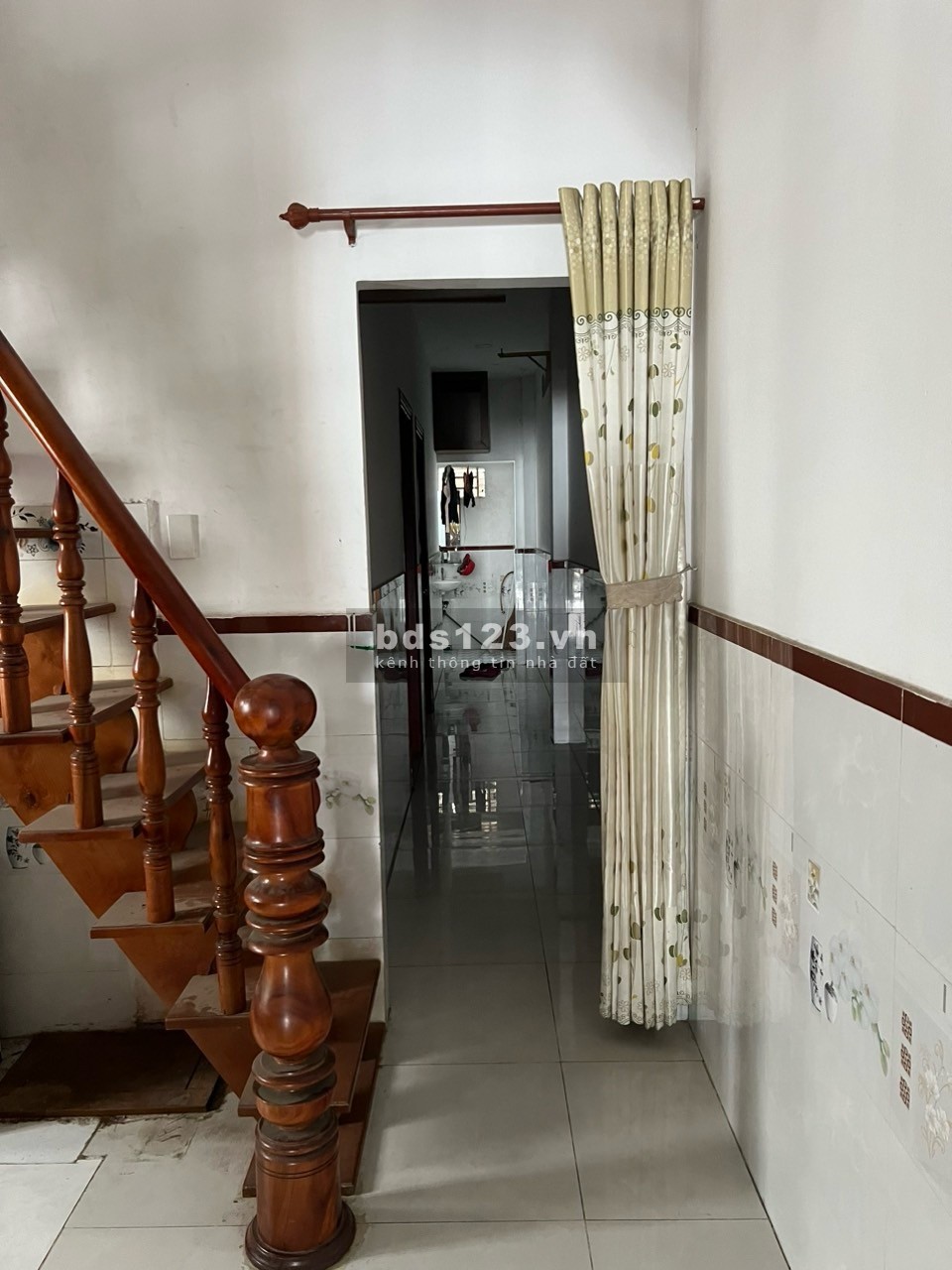 Bán nhà mặt tiền ngay chợ Trịnh Thị Đôi, quận 12