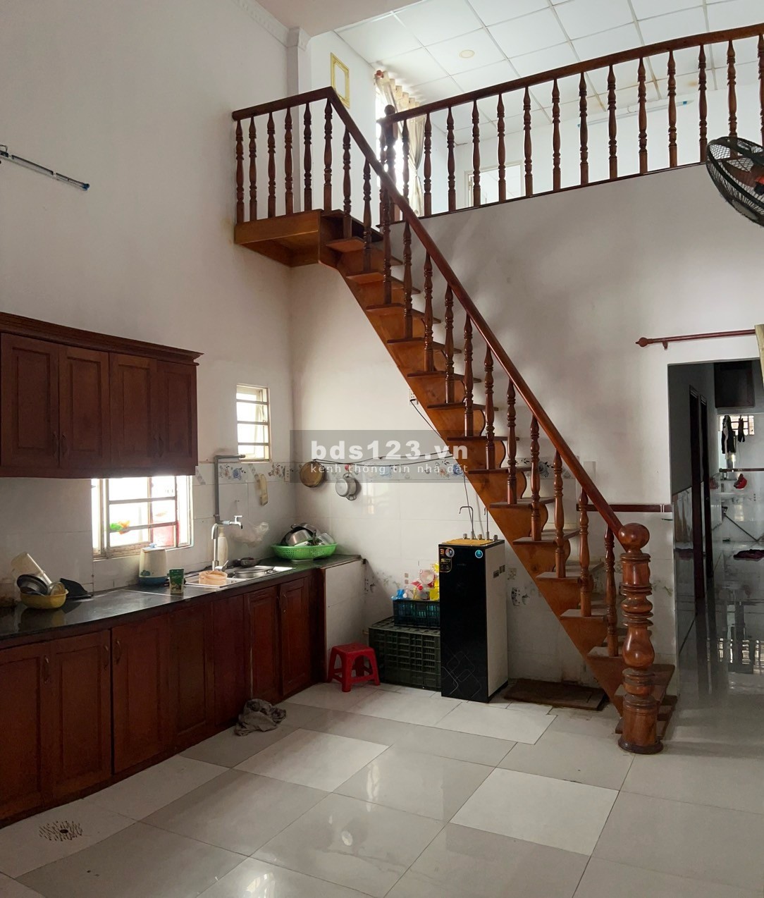 Bán nhà mặt tiền ngay chợ Trịnh Thị Đôi, quận 12