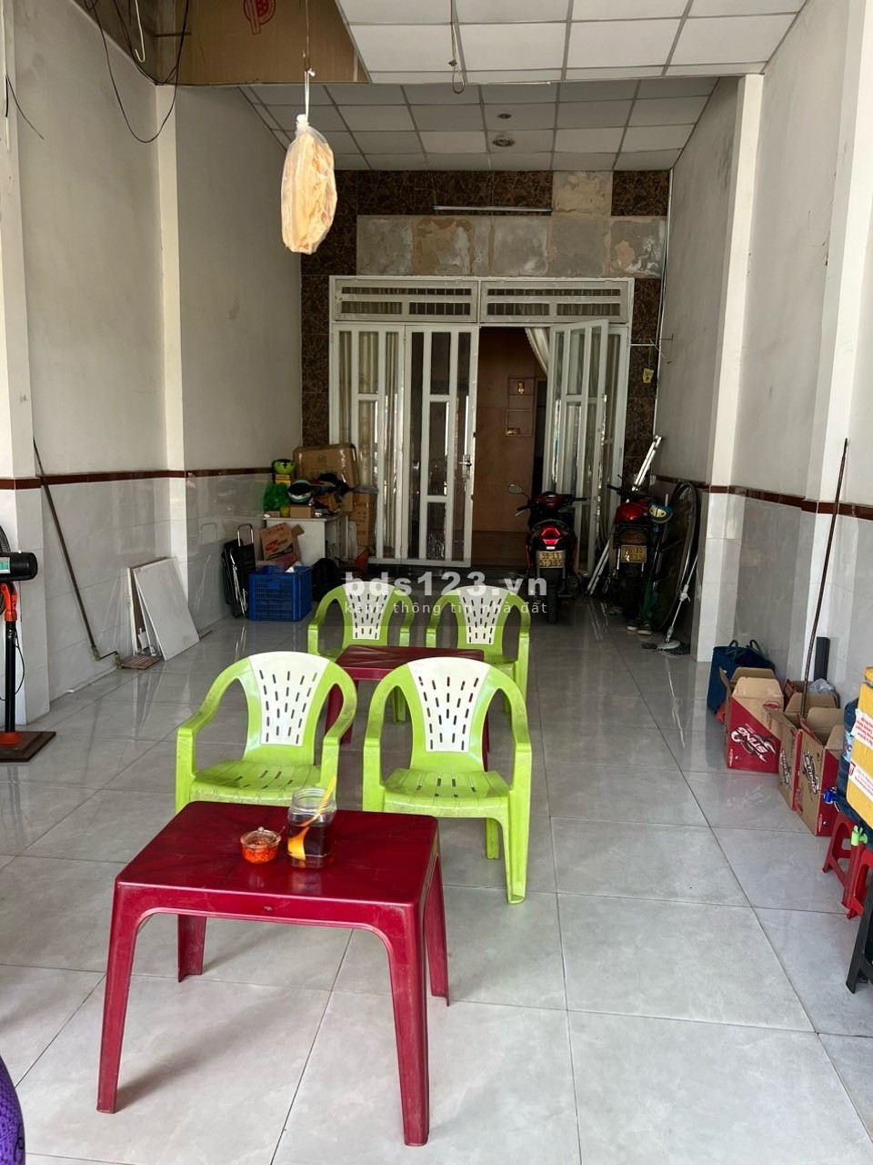 Bán nhà mặt tiền ngay chợ Trịnh Thị Đôi, quận 12