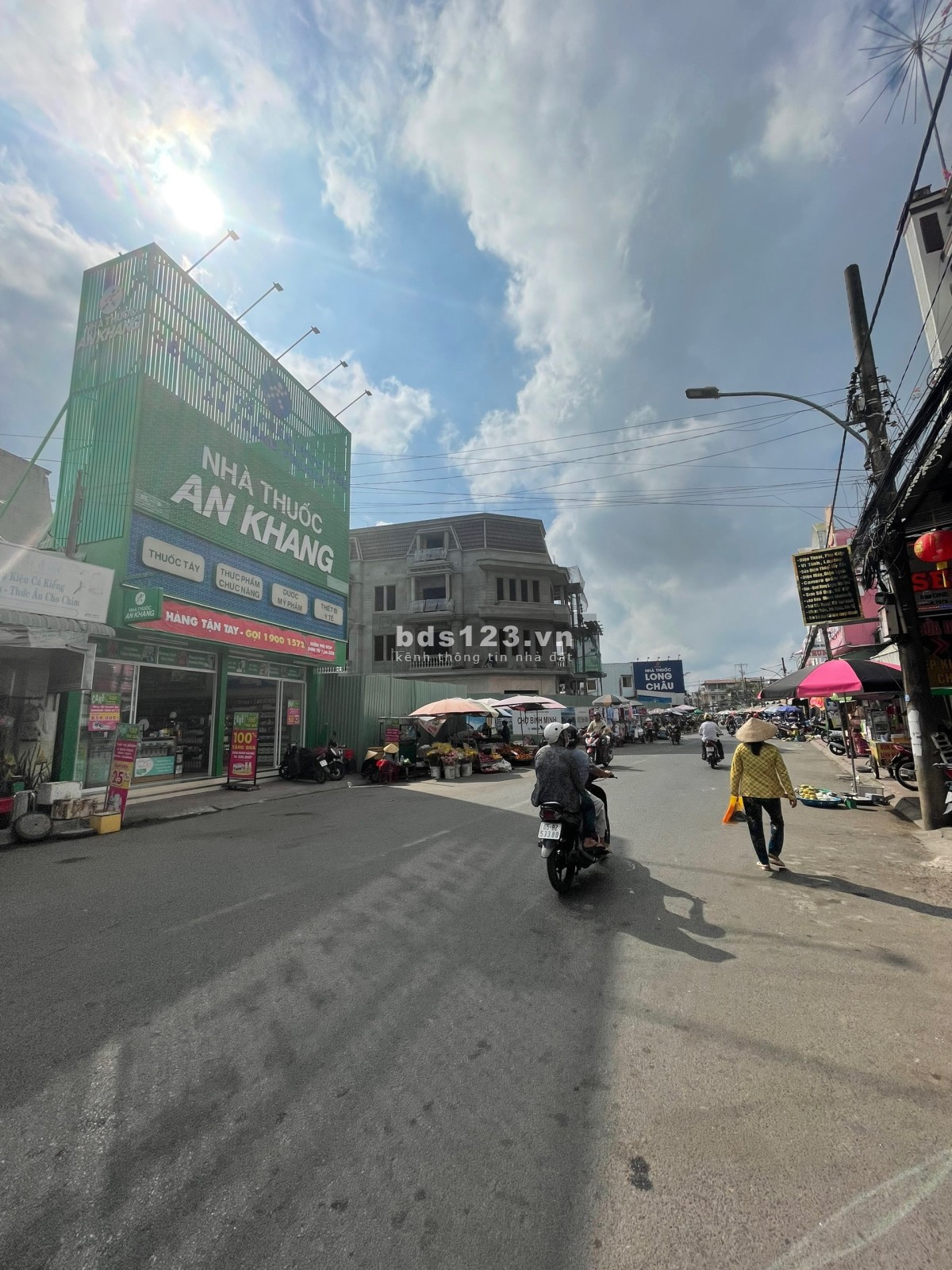 Bán nhà phố 1 trệt 3 lầu Thị Xã Bình Minh