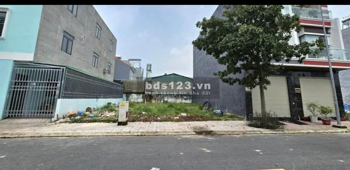 Kẹt tiền nên tôi cần bán gấp lô đất ở KDC Bình Hưng gần bến xe q8 Tp.HCM