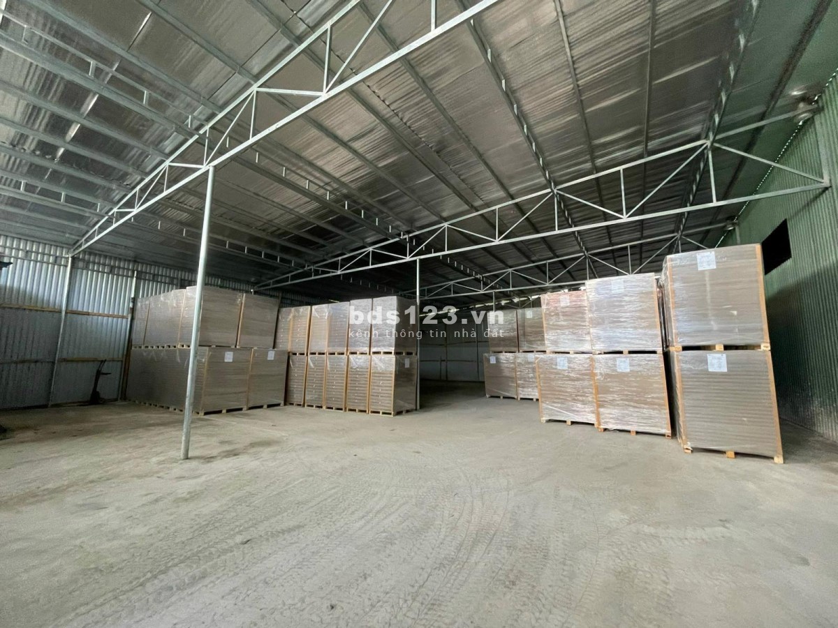 Cho thuê kho diện tích 500m2 - 1000m2 Phạm Văn Đồng, phường Linh Đông, Quận Thủ Đức.