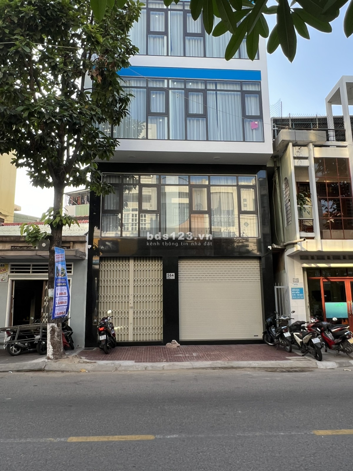 Cho thuê nhà mặt tiền Nguyễn Thái Học, sát ngay Phân Viện Sốt Rét - TT Chỉnh Hình, giá thoả thuận.