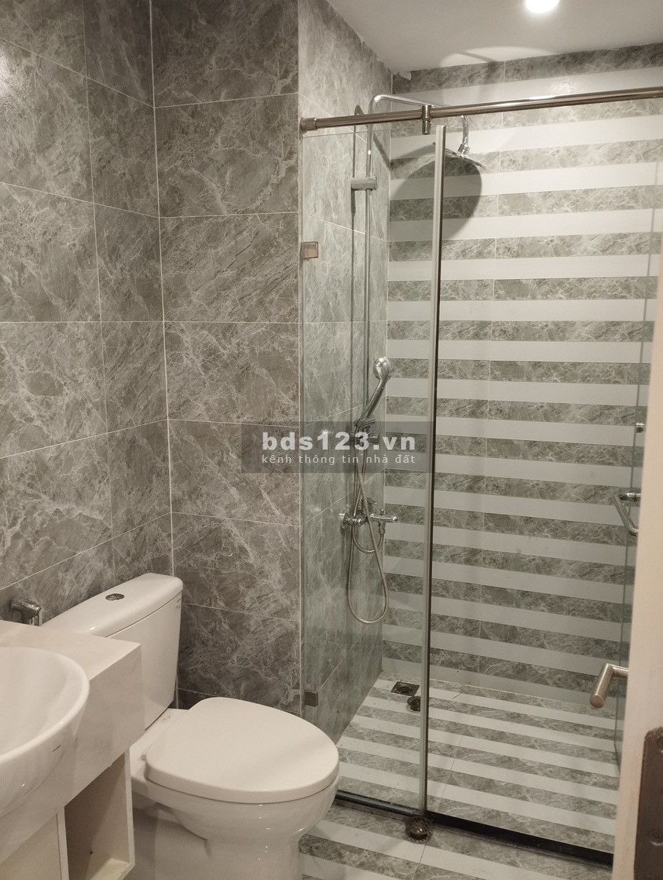 chính chủ bán căn hộ 77m2 tại Ecocity view vinhome giá chỉ 3.X