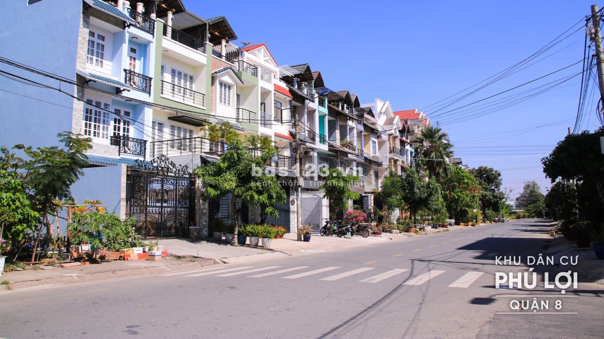 Cần bán 2 lô đất liền kề nhau, view CV nội khu nằm trong KDC Phú Lợi Q8, giá rẻ, phù hợp kinh doanh.