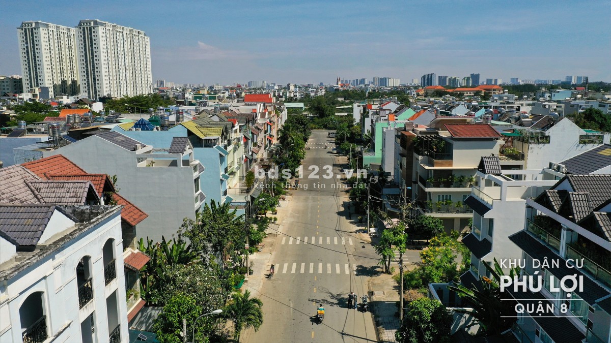 Cần bán 2 lô đất liền kề nhau, view CV nội khu nằm trong KDC Phú Lợi Q8, giá rẻ, phù hợp kinh doanh.