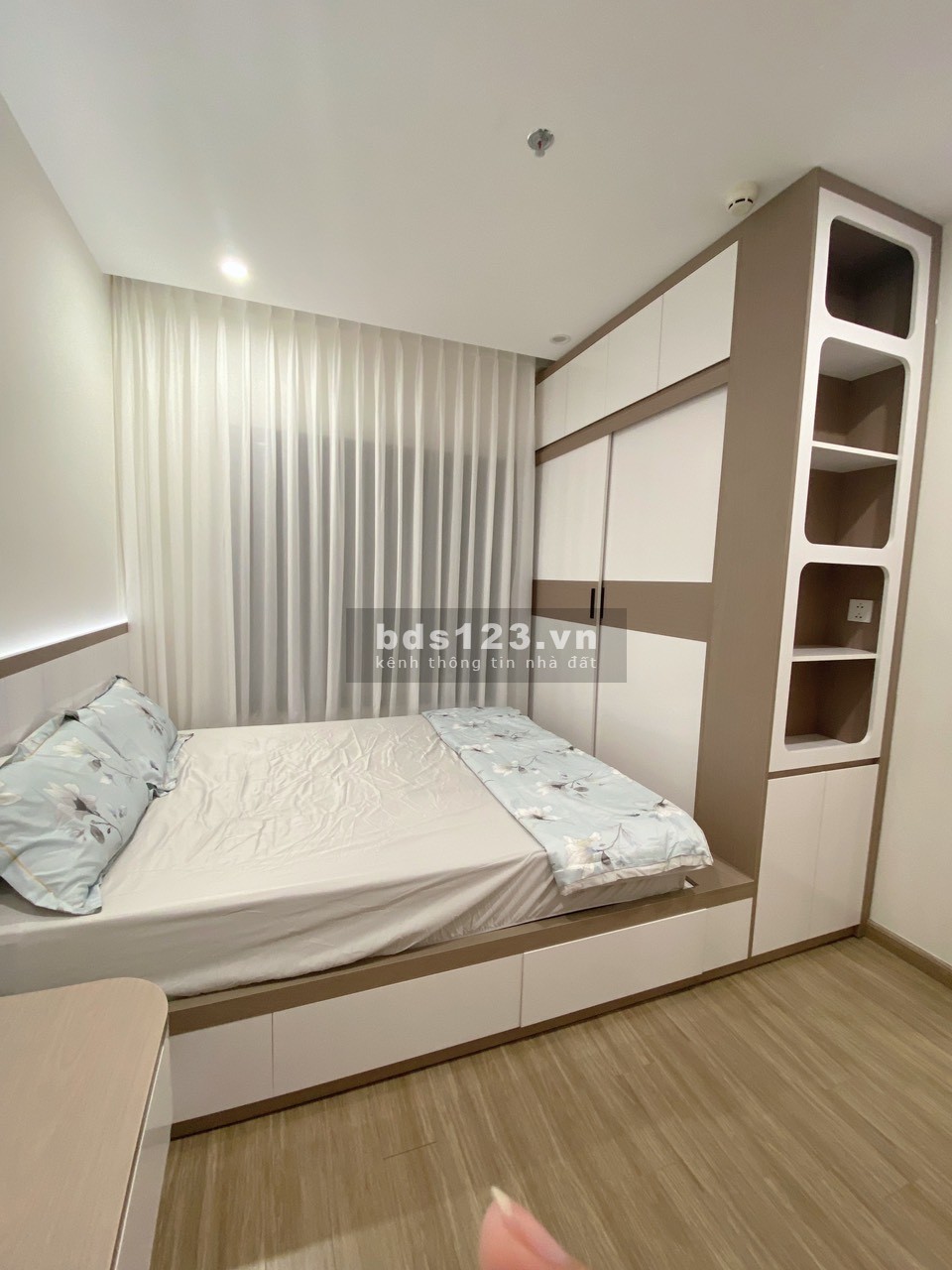 Cho thuê căn 2PN full nội thất mới 100% Vinhome grand park Quận 9.