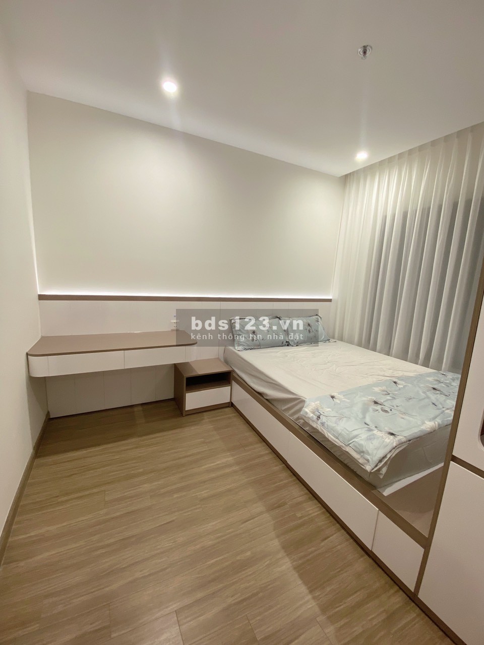 Cho thuê căn 2PN full nội thất mới 100% Vinhome grand park Quận 9.