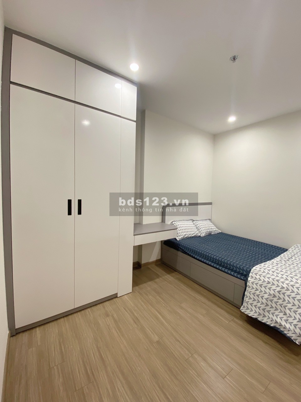 Cho thuê căn 2PN full nội thất mới 100% Vinhome grand park Quận 9.