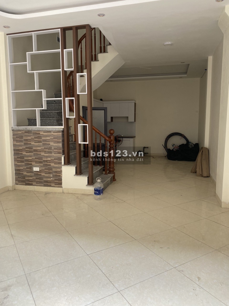 (Hot) bán gấp nhà 57m2, ô tô đỗ cửa, đầy đủ công năng, dọn về ở ngay, giá 2,65 tỷ
