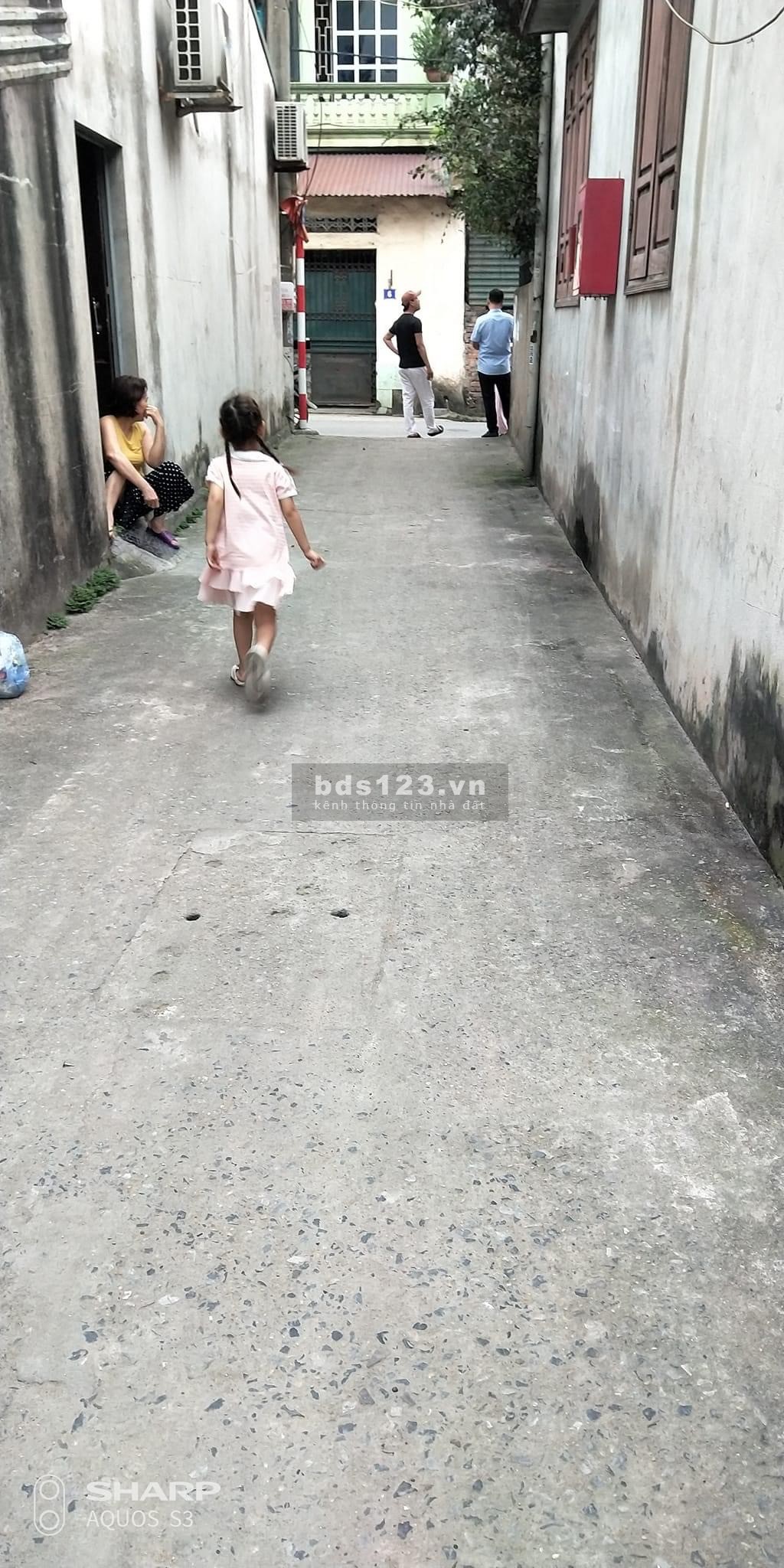 Cần bán gấp nhà 3 tầng 42m nhà mới xây sạch đẹp, dọn về ở ngay