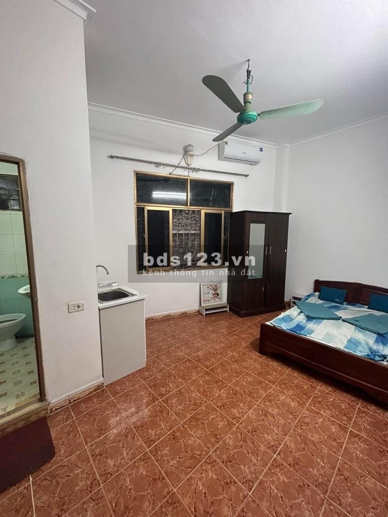 Bán nhà Tam Trinh, Hoàng Mai - DT 43M2 X 4 tầng - MT 5.3M