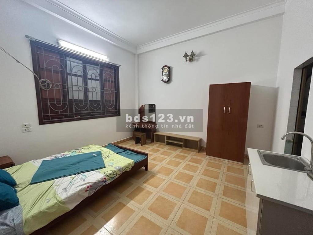 Bán nhà Tam Trinh, Hoàng Mai - DT 43M2 X 4 tầng - MT 5.3M