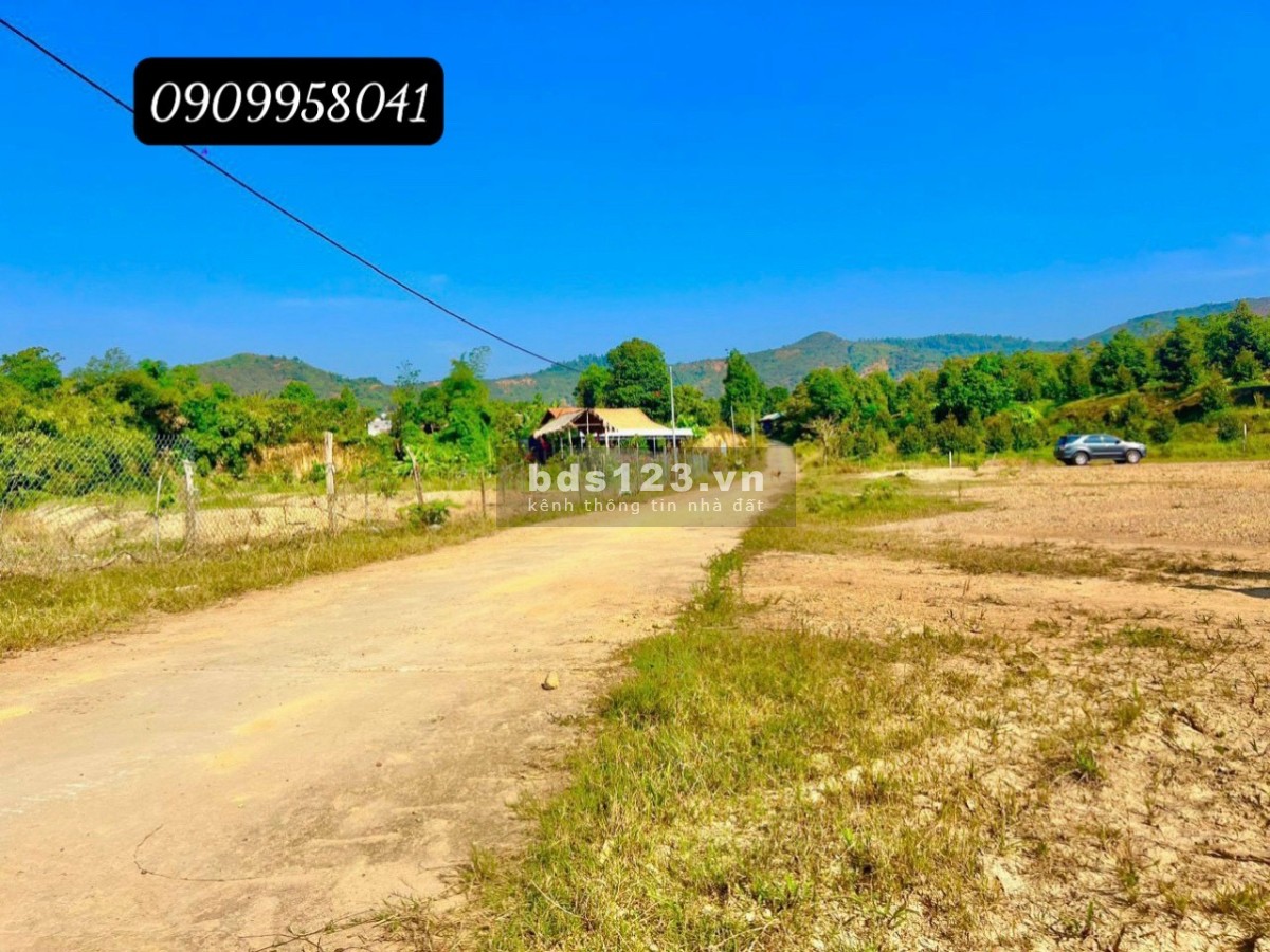 Đất chính chủ cần bán, 750tr/850m2 có thổ cư 100m, gần dân cư, cách đường nhựa 100m