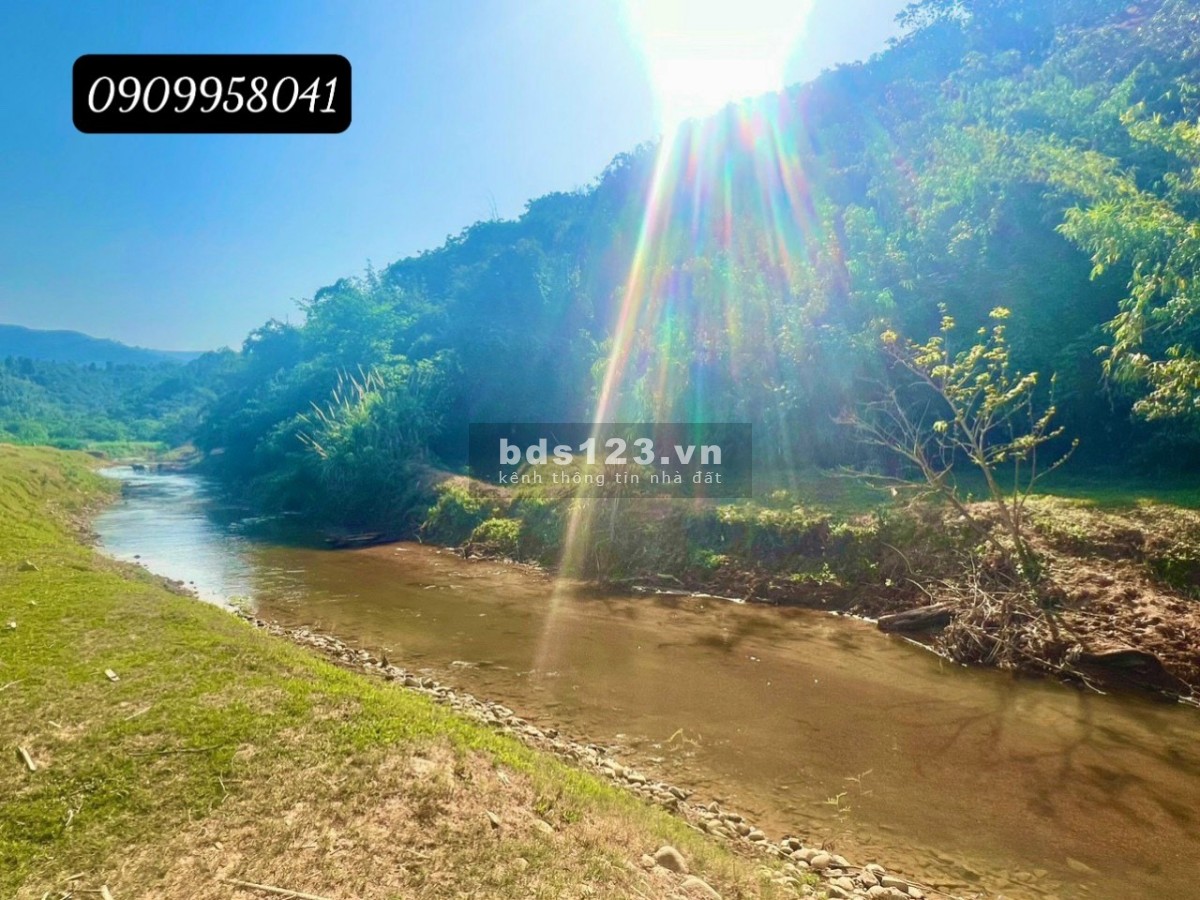 Đất chính chủ cần bán, 750tr/850m2 có thổ cư 100m, gần dân cư, cách đường nhựa 100m