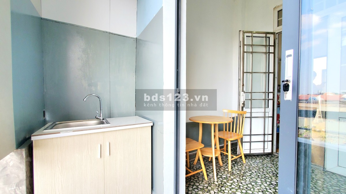 Cho thuê căn 2ph ngủ + Bếp Riêng, Ngay khu Biệt thự Bình Lợi