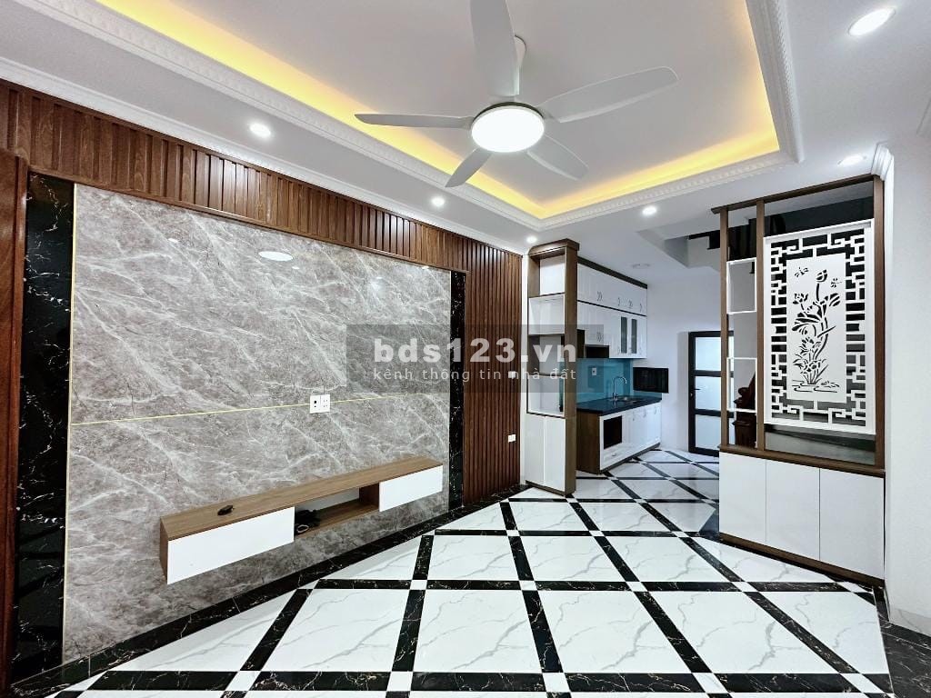 Bán nhà phố Dương Văn Bé - Nhà mới king koong - Ô tô đỗ cửa