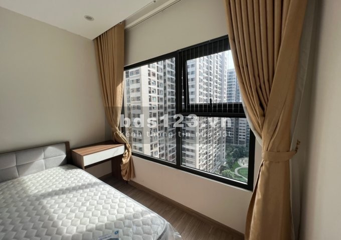 Chính chủ muốn bán gấp căn hộ 2N1WC, Full nội thất, hướng Tây Bắc, Vinhome Ocean Park