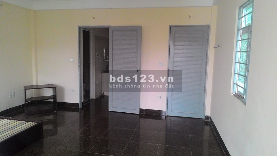 CCMN 35m2 tại ngõ 39 Đại Đồng - riêng biệt thoáng sạch có ban công