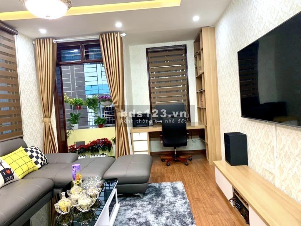 Nhà đẹp Nguyễn Phong Sắc, Cầu Giấy, lô góc 44m2×4T, mặt tiền 4,5M