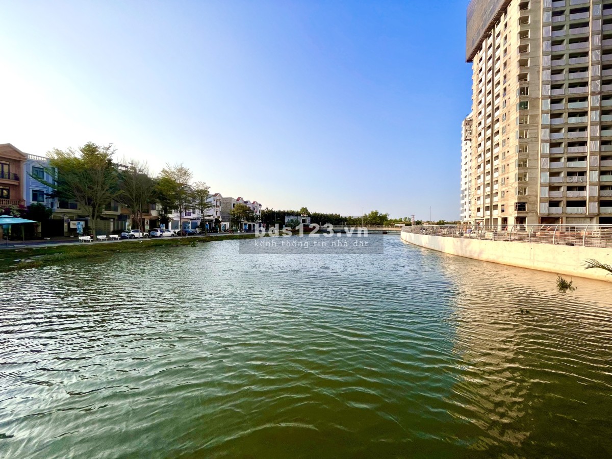 Chính chủ bán căn Eastmark city View nội khu 63.4m2 giá 2.61 tỷ thanh toán nhận nhà tháng 11