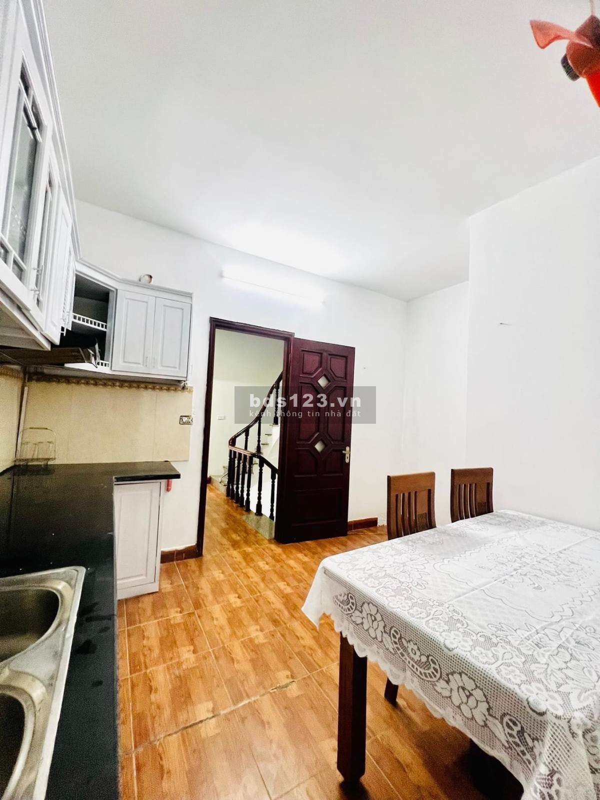 Bán nhà riêng tại Lạc Long Quân, Tây Hồ diện tích 45M2 giá 6.89 tỷ
