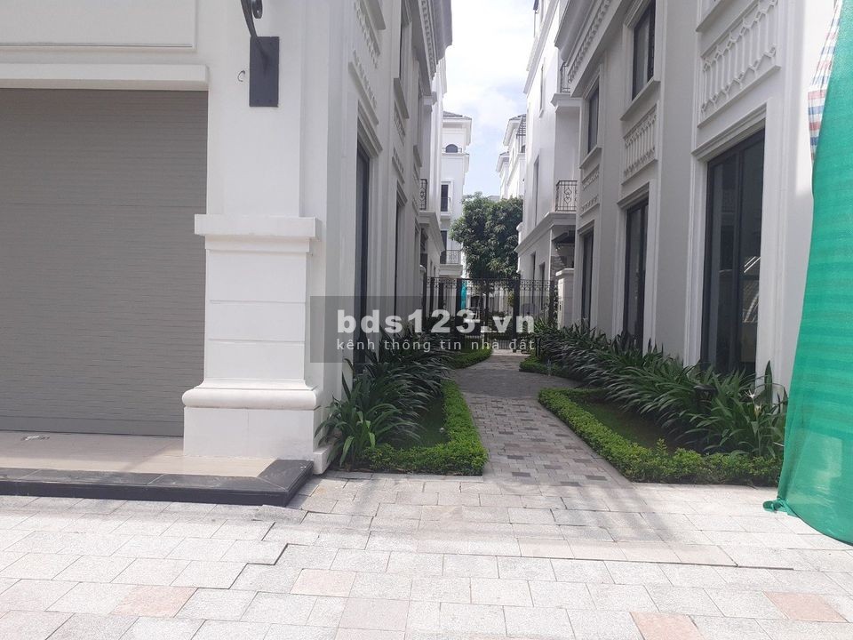 Bán căn Shophouse 105m xẻ khe Vinhome Marina Cầu Rào 2