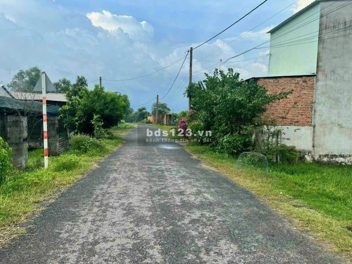 Bán gấp đất 91,7m Võ Văn Bích thông ra đường Bình Mỹ giá 1ty3
