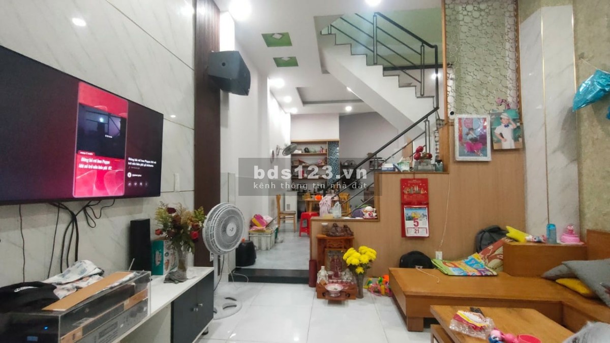 (Thủ Đức) nhà đẹp hxh Lê Văn Chí, Linh Trung 54m2 3 tầng 4.68 tỷ.