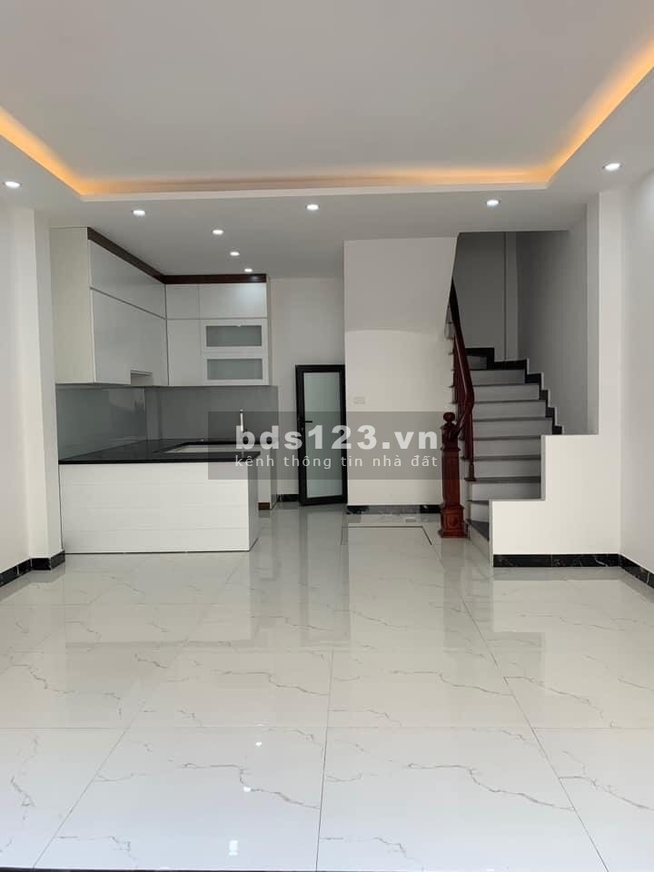 Siểu phẩm nhà Đại Thành, Quốc Oai 52m2, giá 3 tỷ 5, có chỗ để xe riêng, mt 5m, gần bến xe Yên Nghĩa
