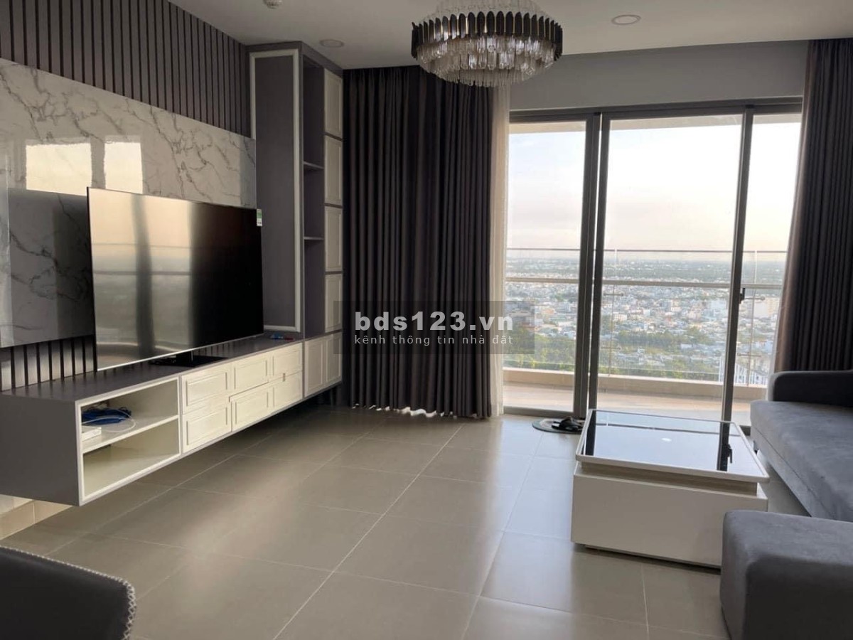 Bán căn hộ 53m2 mặt tiền Phan Huy ích