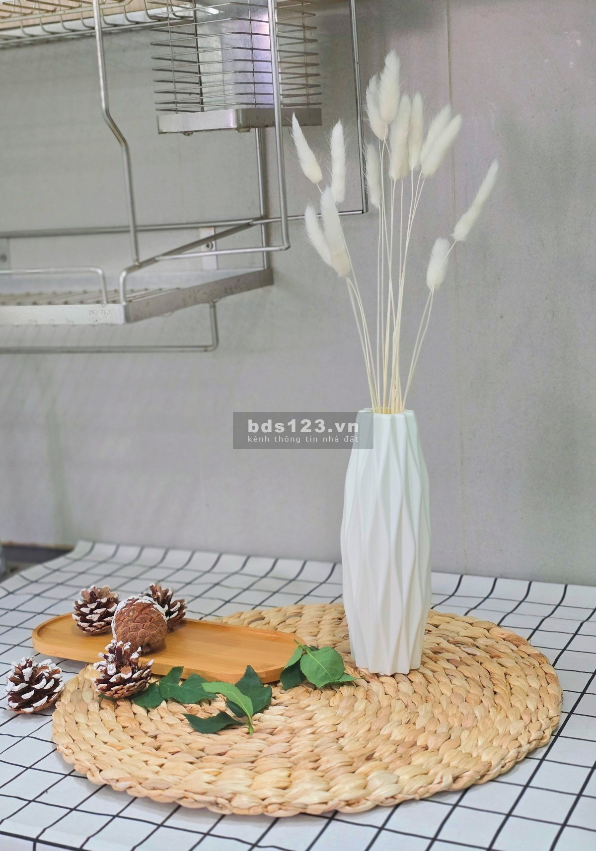 Duplex giá rẻ full nội thất, cửa sổ đón nắng ngay Âu Cơ