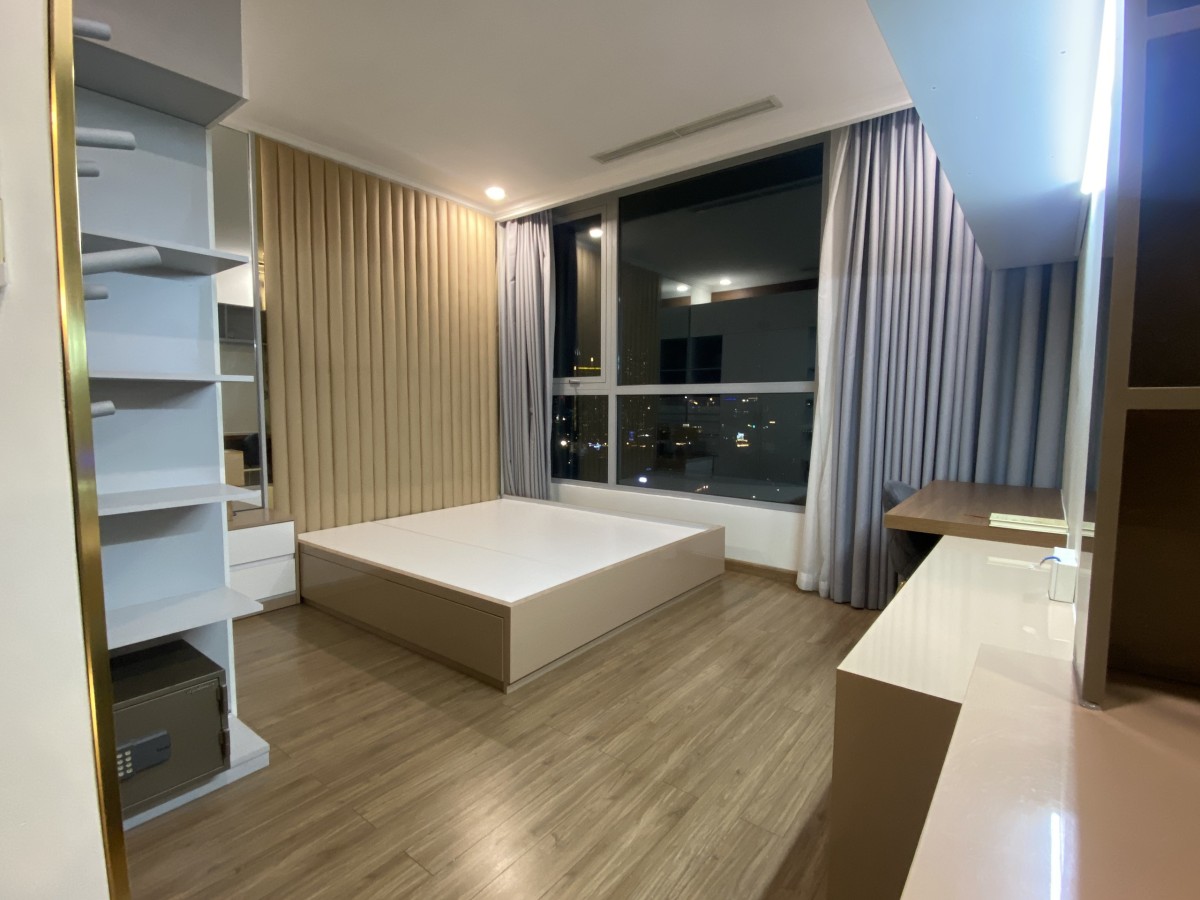 Chính chủ bán căn hộ khu Landmark 81, Vinhomes Central Park, 2PN