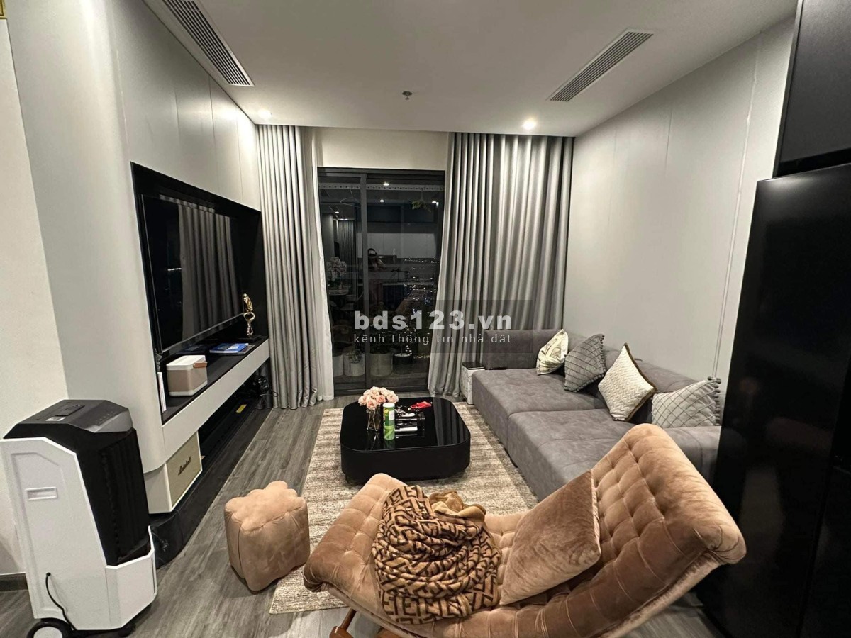 Chính chủ gửi bán nhanh căn 2N 2VS full nội thất giá 3.4 tỷ tại Zanpark 0965 479 380