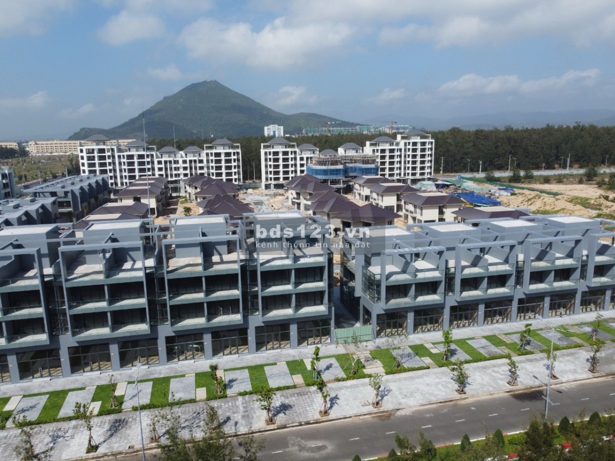 Shophouse ven biển với nhiều tiện ích đẳng cấp 0963213938