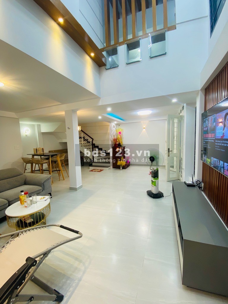 Bán nhà 1 trục HXH 5m - Khu vip Thích Quảng Đức - Phú Nhuận. Chỉ 12.9 tỷ