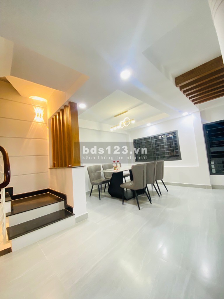 Bán nhà 1 trục HXH 5m - Khu vip Thích Quảng Đức - Phú Nhuận. Chỉ 12.9 tỷ