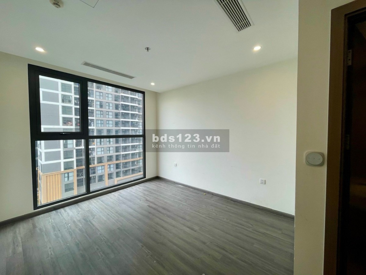 Chính chủ cần bán gấp căn 2n2vs nguyên bản toà Zenpark R1.05 view nội đô