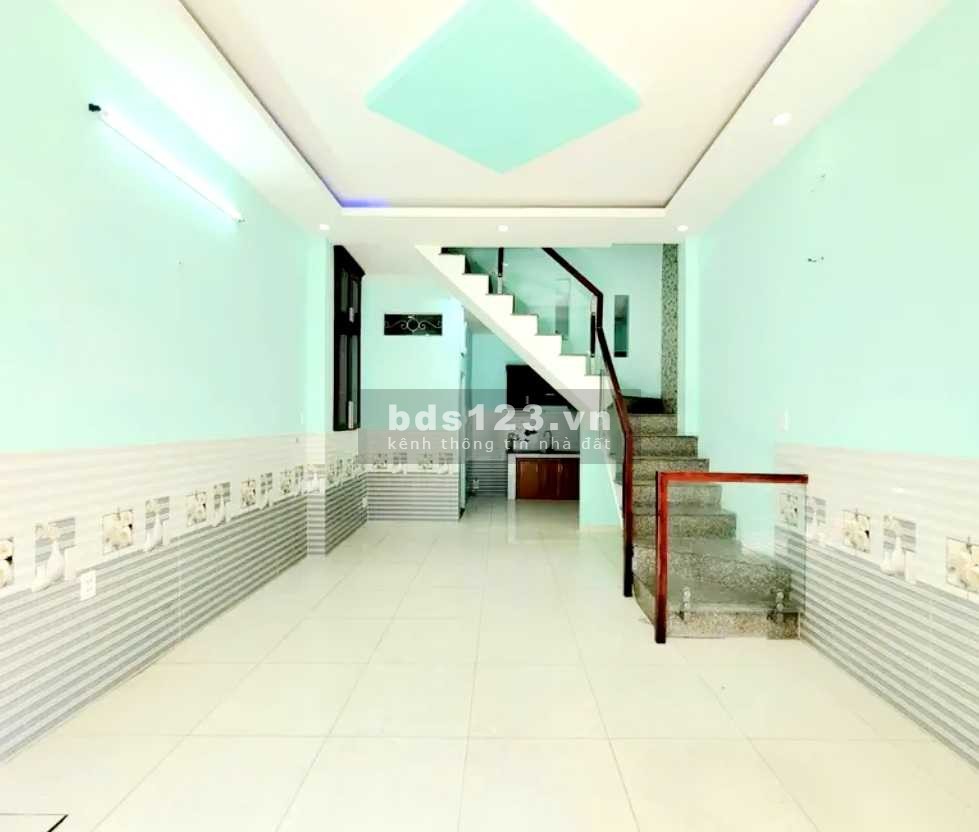 Nhà mới 2 tầng 32m² 4x8 gần công viên Làng Hoa, hoàn công đầy đủ