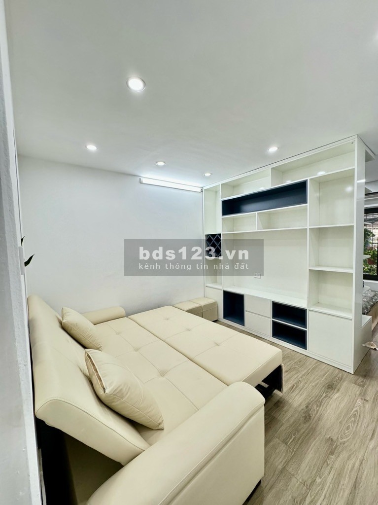 Bán nhà Hồ Đền Lừ, trung tâm quận Hoàng Mai, DT 50m2 - 7 tầng 11 ngủ Khép kín Chỉ 10 Tỷ